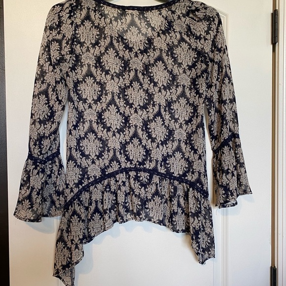 BLU Pepper Black and White Sheer Blouse - Picture 2 of 2